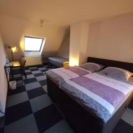 Zur Alten Metzgerei Alf Esterno foto